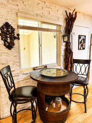 Dining - Rustic 4BR Retreat - Hot Tub, Fire Pit & Games (Fairfield)