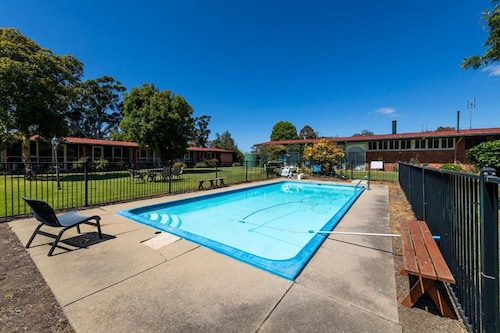 Aston Suites - Sales