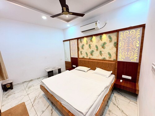 hotel shree karni palace 