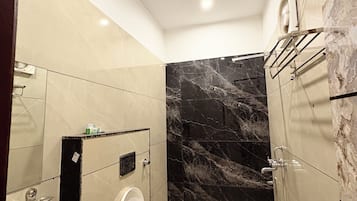 Standaard eenpersoonskamer, 1 tweepersoonsbed | Badkamer