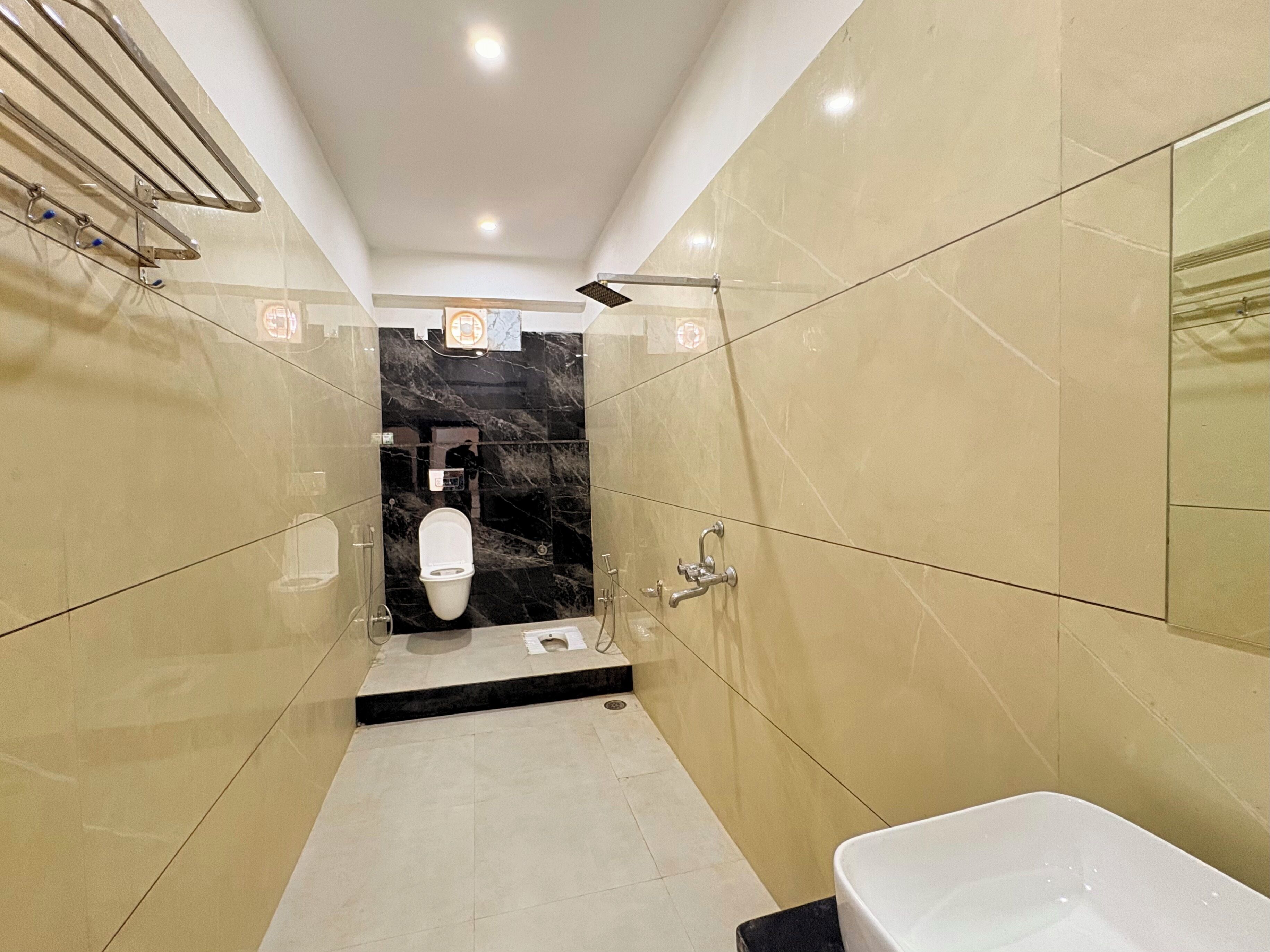 Habitación familiar, 2 camas matrimoniales | Baño