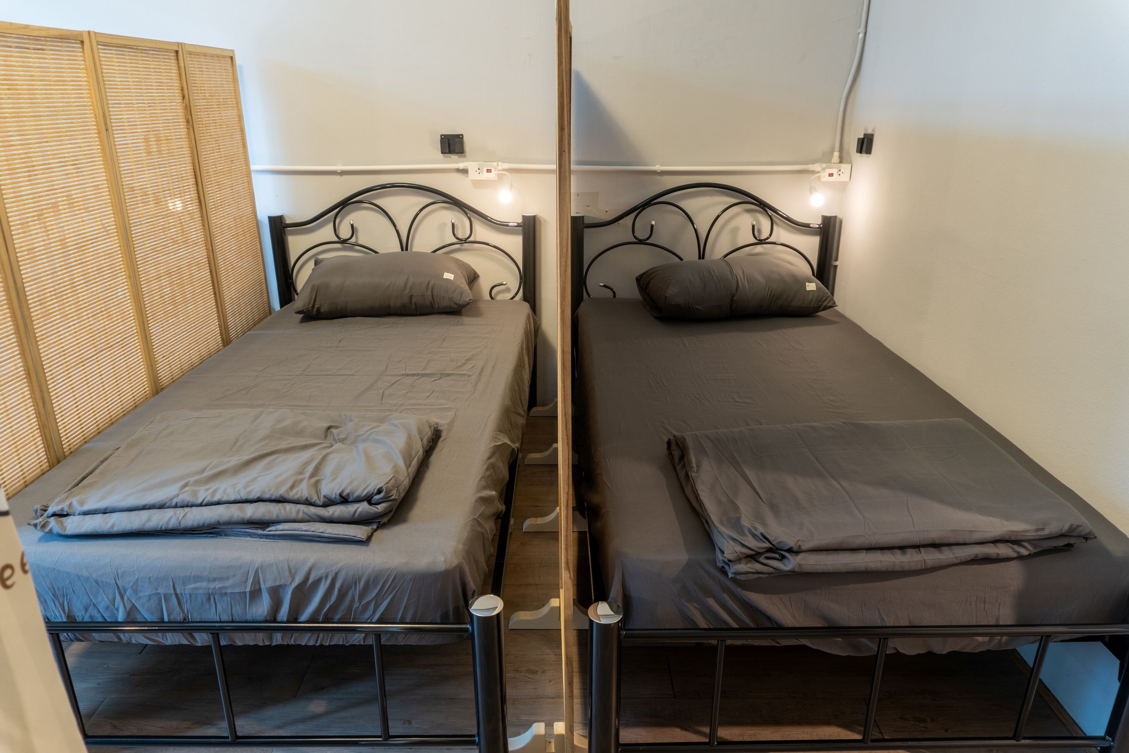 Basic Shared Dormitory, Mountain View