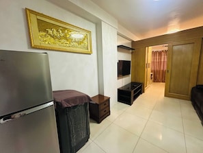 Interior - Dainty 1Br Condo Front of Mall of Asia (Pasay)