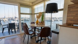 Dining - Houseboat With Rooftop Terrace (Wolphaartsdijk)