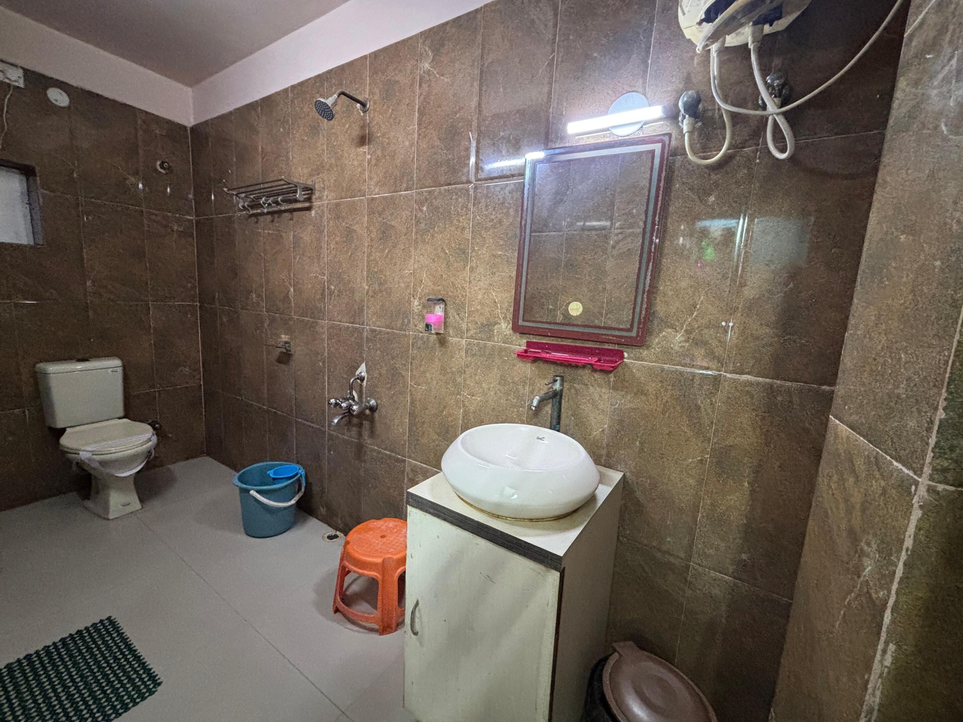 Deluxe Room | Bathroom