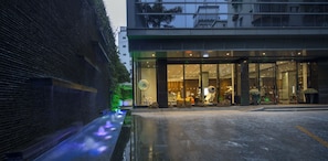 Exterior - Paco Hotel Taojin Metro Guangzhou (Guangzhou)