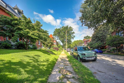 Private Patio & Hot Tub! Urban STL Retreat