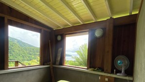 Unclassified image, 3 of 15, button - Wooden house with an ocean view (Berekua)