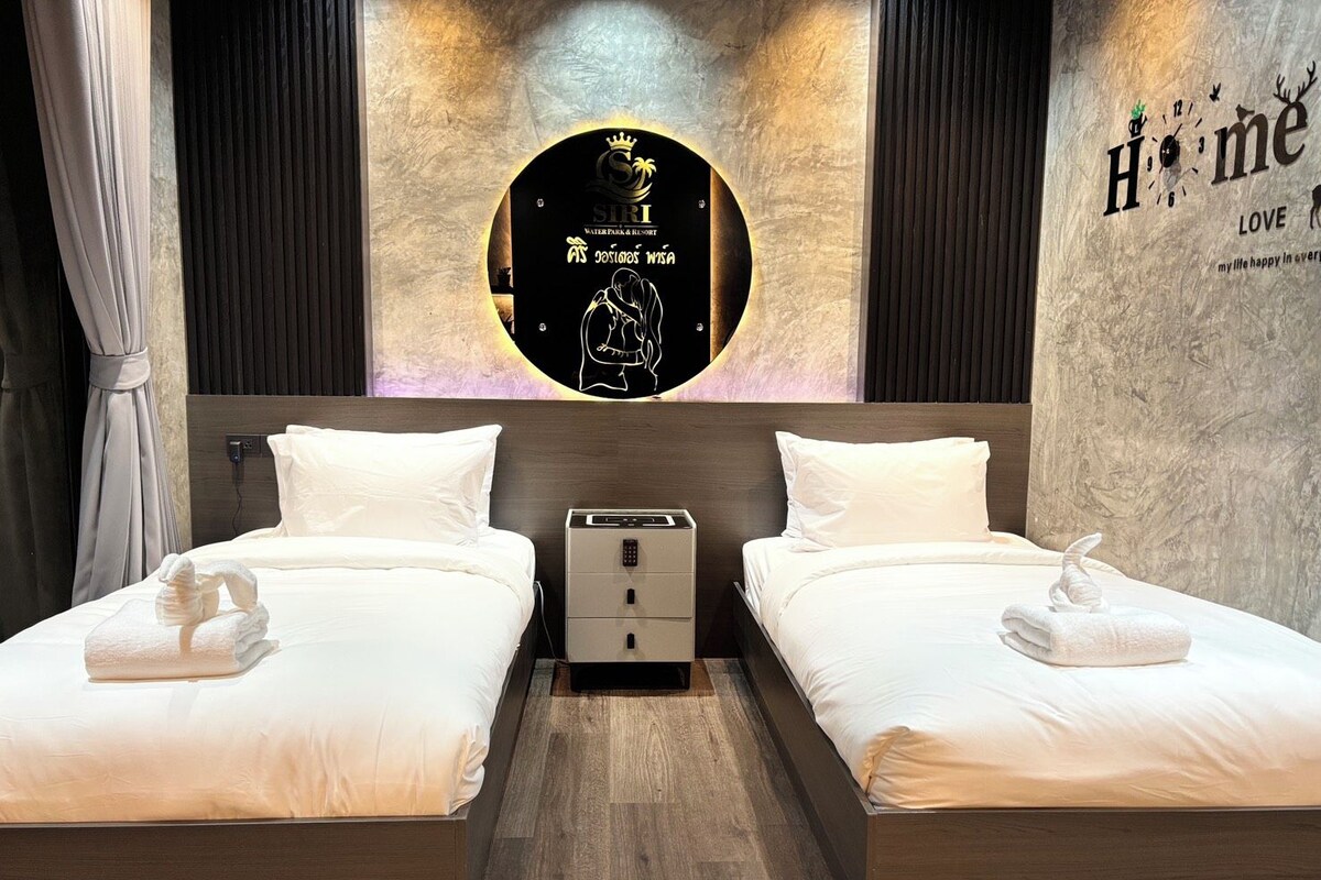 Ropa de cama de alta calidad, cubrecamas, minibar y escritorio 