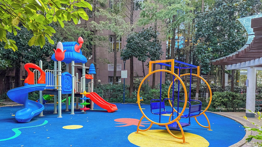 Tyms 3BR 2BA Apt at Jing'an Maple Garden