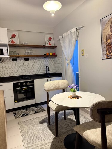 Elegant 1-Bedroom Condo in Fumba Town, Nyamanzi