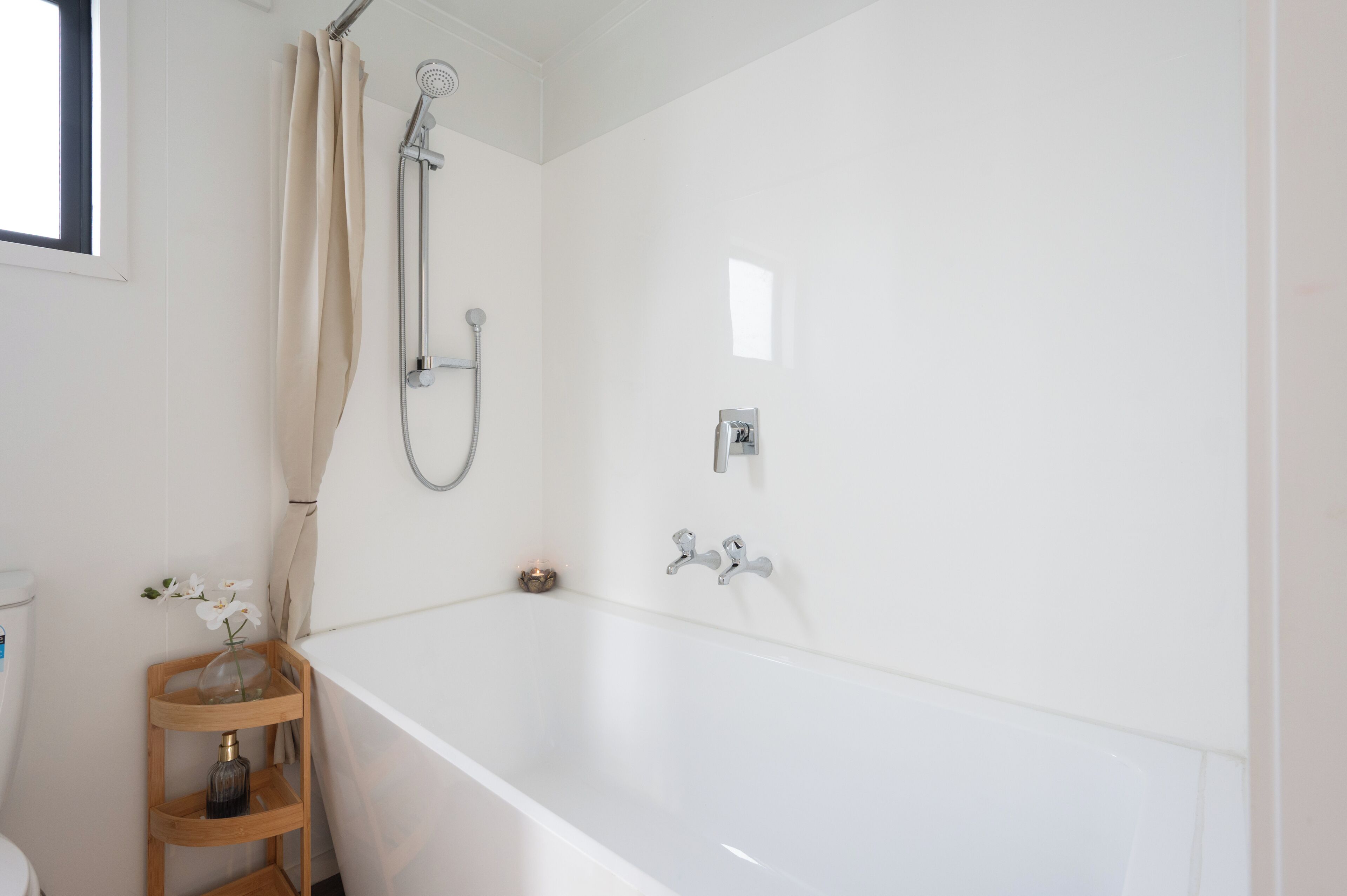 Shower, towels, soap, toilet paper