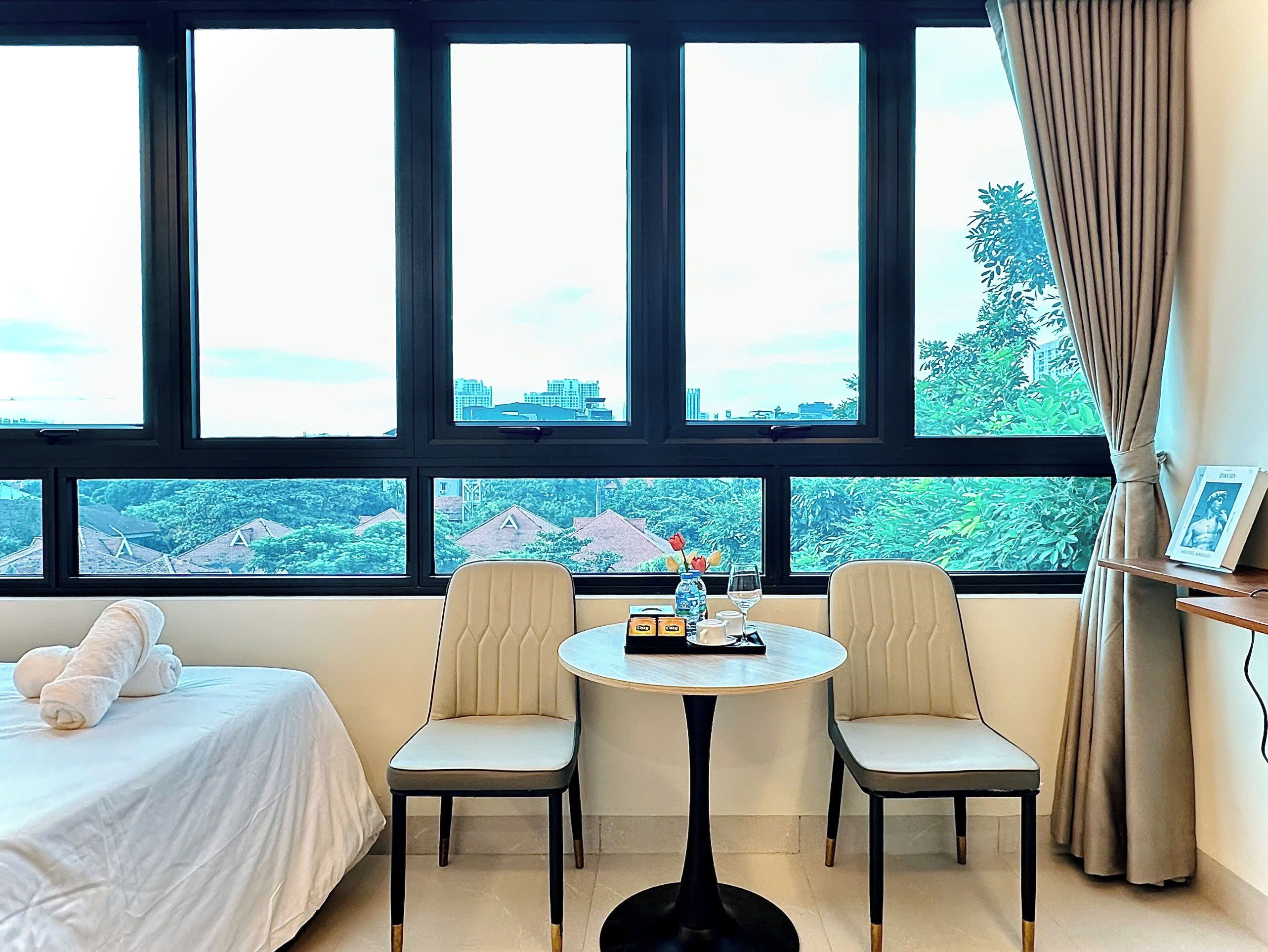 Premium Studio, Balcony, City View | WiFi (free)