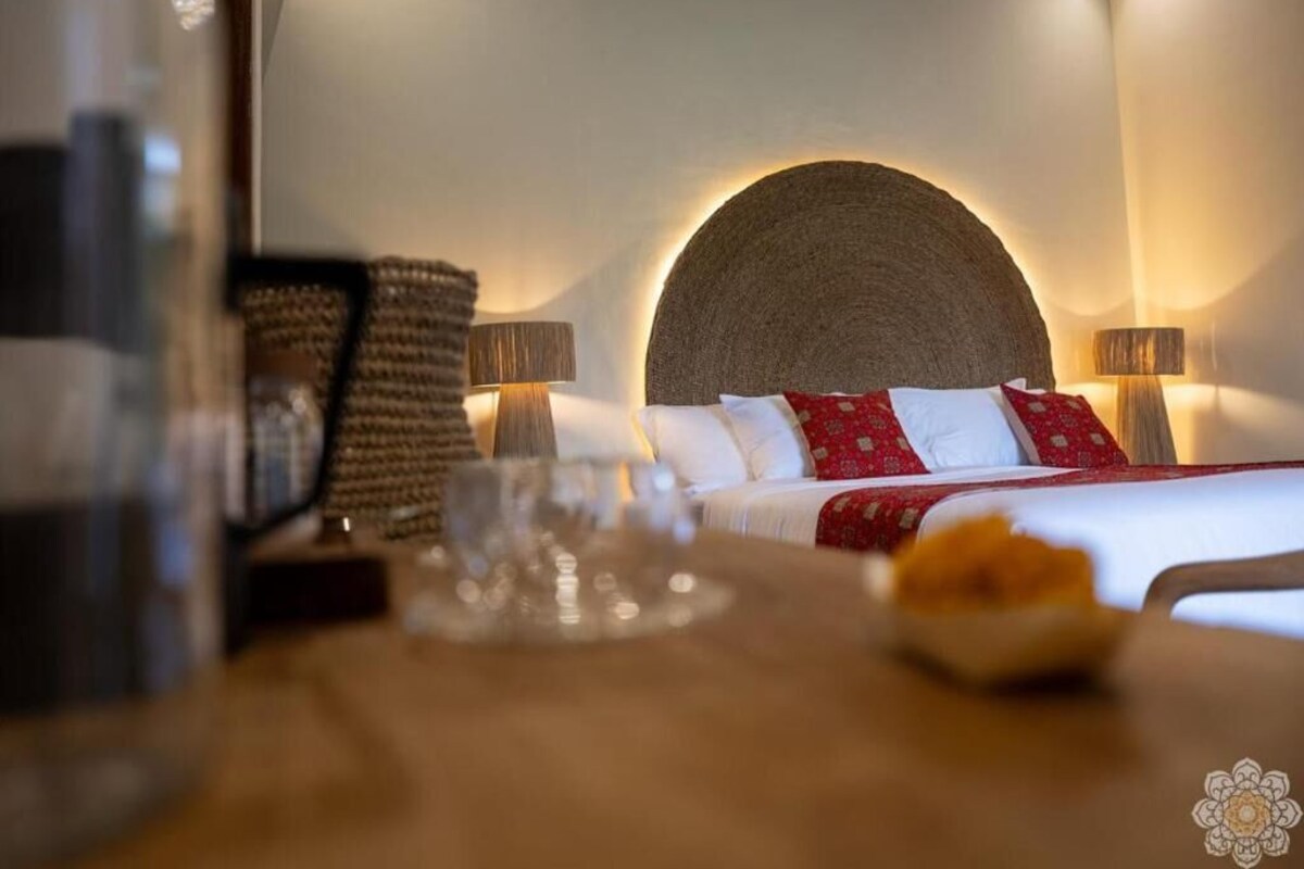 Kamer, 1 twee- of 2 eenpersoonsbedden, airconditioning, uitzicht op tuin | Lakens van Egyptisch katoen, luxe beddengoed, pillowtop-bedden