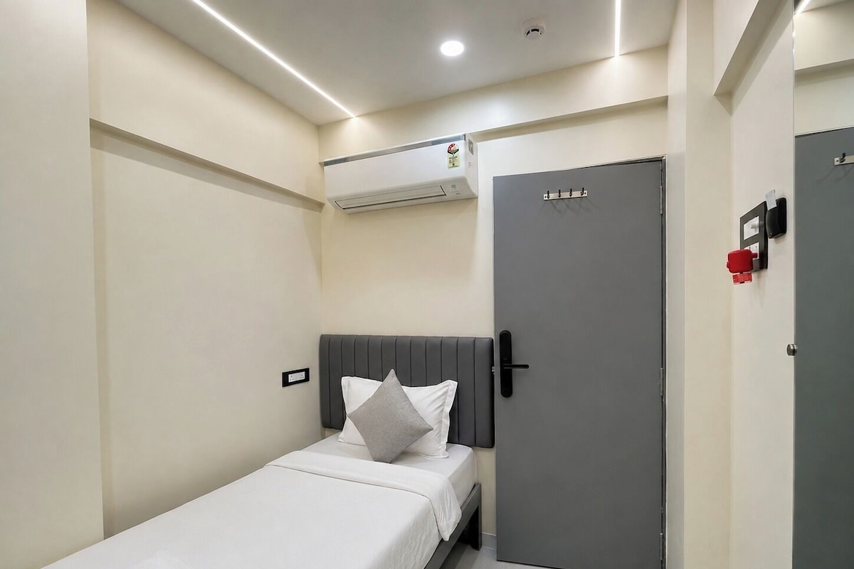 Economy Single Room