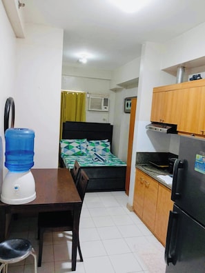 Studio, 1 Bedroom, Patio - Tranquil Studio Retreat With Shared Pool in Davao City (Davao)