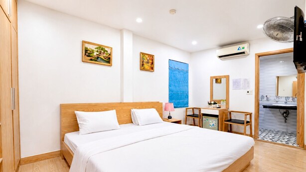 Unclassified image, 1 of 35, button - Sea Side Hotel & Music Box (Hai Phong)