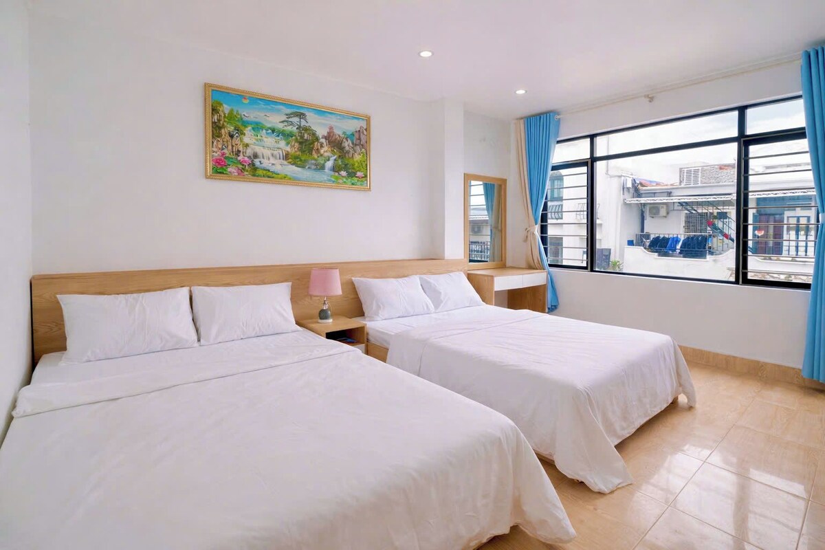 Chambre Quadruple Deluxe, vue ville