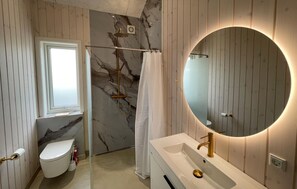 Shower - Nice home in Væggerløse with sauna (Væggerløse)