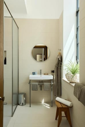Deluxe-Doppelzimmer, Parkblick | Badezimmer