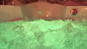 Bañera de hidromasaje interior