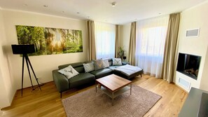 Ảnh chưa phân loại, 3 trong số 18 ảnh, nút