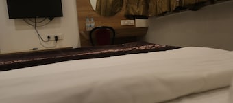 Elegant Gold Hotel
