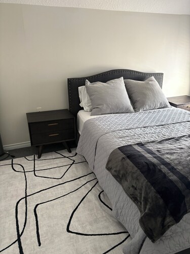 Only bedroom for rent