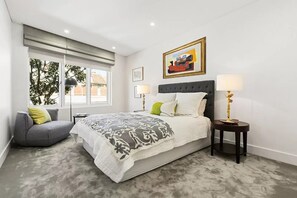 Room - Grand Mosman Village Penthouse (Mosman)