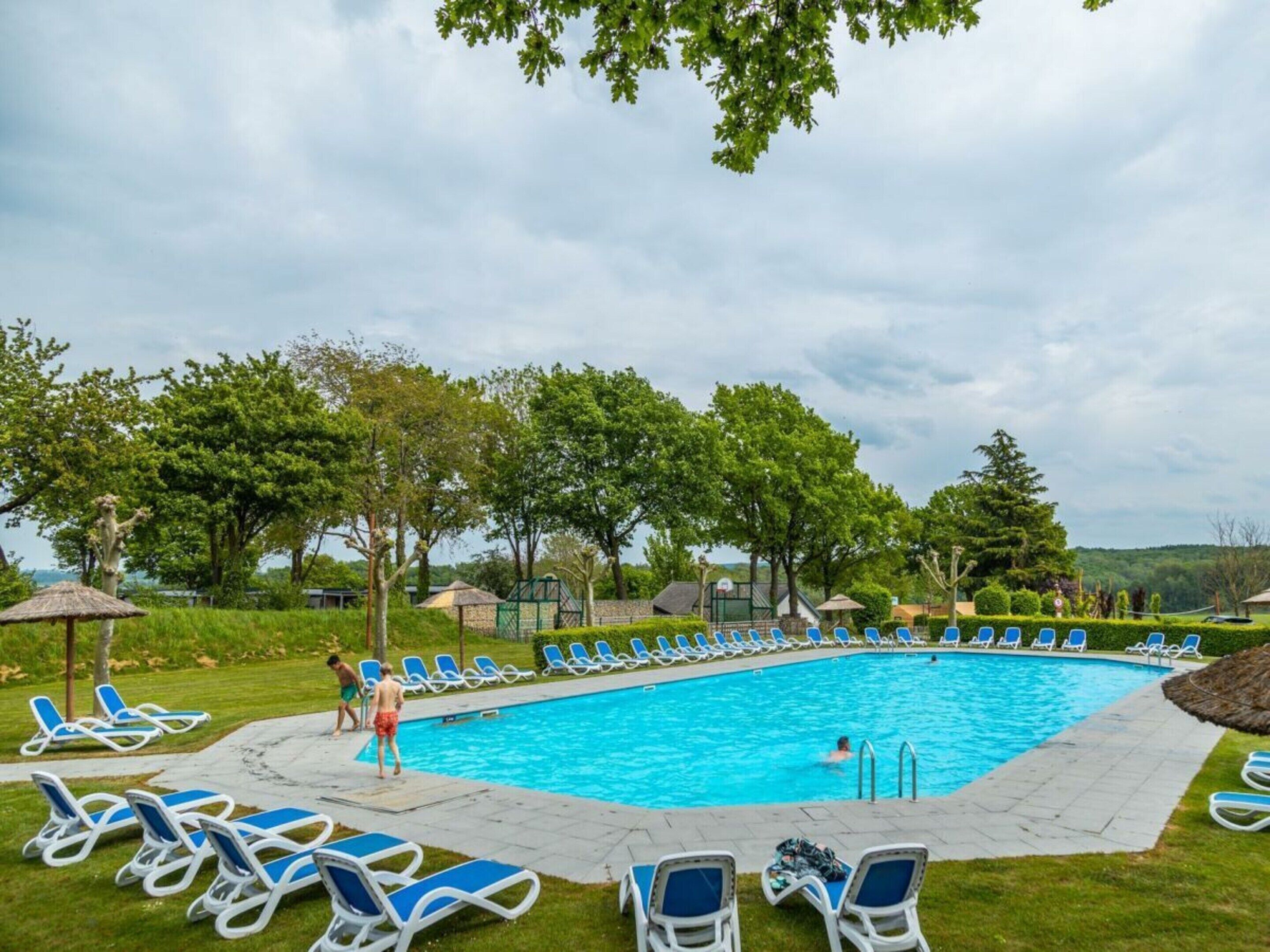 House | Pool