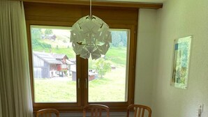 Dining - Siebenbrunnen Appartement/Fewo, Bad, WC, 1 Schlafraum 2-Bettwohnung by Interhome (Lenk)