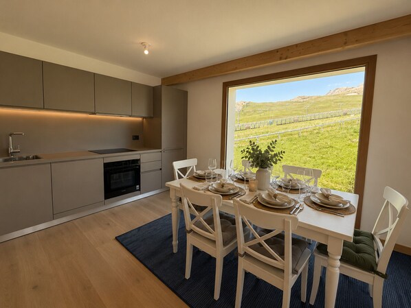 Dining - Spacious, comfortable apartment - 6 guests (Huez)
