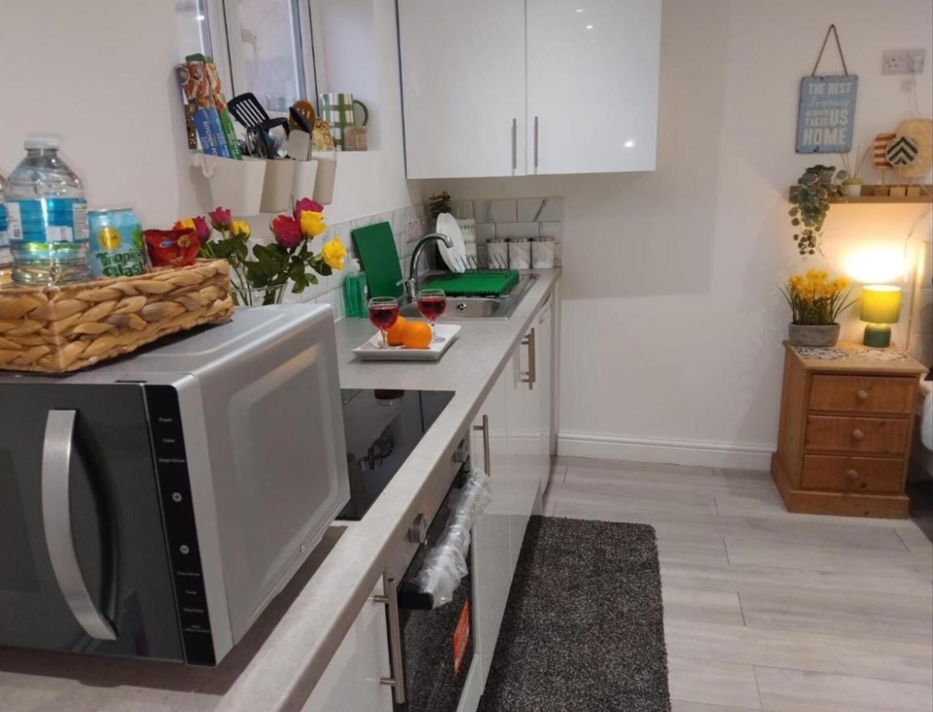 Fridge, microwave, oven