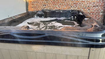 Huis, 1 slaapkamer, toegankelijk voor mindervaliden, terras | Outdoor spabad