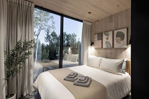 Unclassified image, 4 of 32, button - Zen | Mirror Cabin w/ Private Sauna (Lutsen)