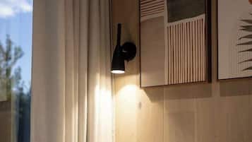 WiFi, bed sheets