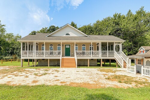 3 Mi to Assateague Beach! Home w/ Furnished Deck