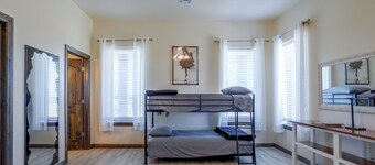 Group Getaway on Crowder Lake w/ Game Room!