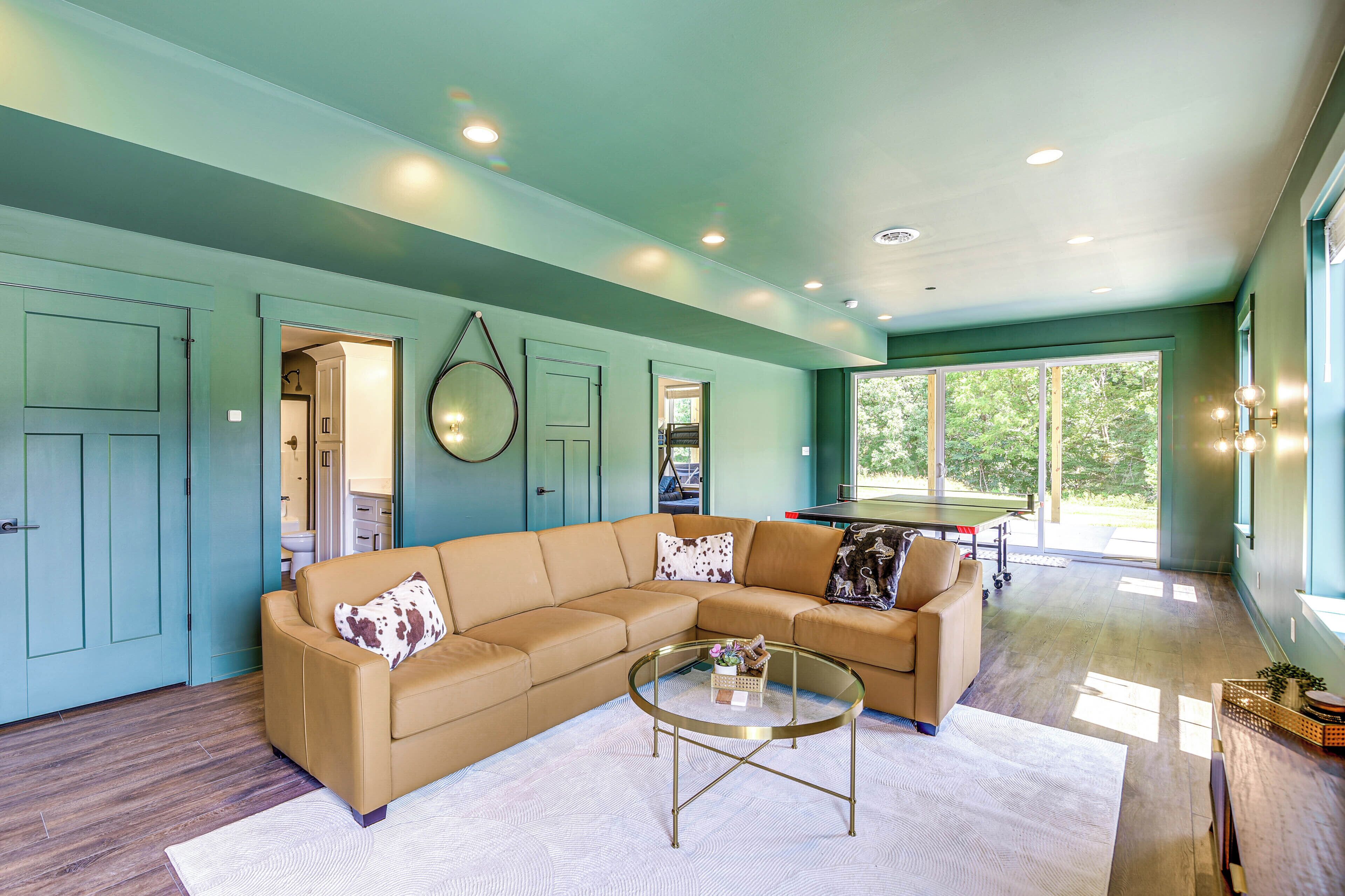 House (4 Bedrooms) | Interior