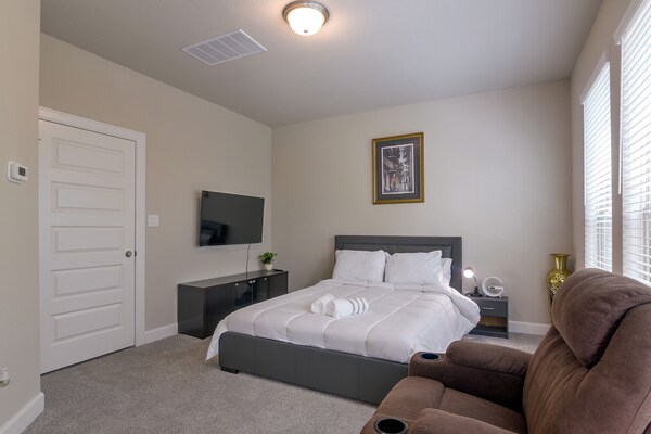 Modern Efficiency Studio Near Nrg & Medical Center - 皮爾蘭