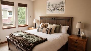Iron/ironing board, WiFi (free), bed sheets