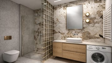 Shower, rainfall showerhead, free toiletries, hair dryer
