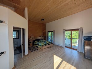 Unclassified image, 2 of 6, button - Post and Beam Riverside Suite-Glacier Views (Trout Lake)