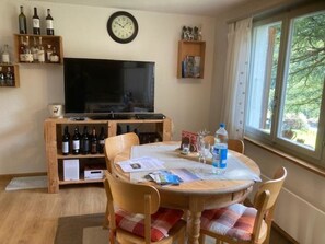 Unclassified image, 3 of 13, button - Chalet Louise Appartement/Fewo, Dusche, WC, 1 Schlafraum 2-Zimmerwohnung by Interhome (Adelboden)