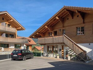 Unclassified image, 3 of 27, button - Uf dr Fuhre Appartement/Fewo, Dusche, WC, 1 Schlafraum 2-Zimmerwohnung by Interhome (Adelboden)