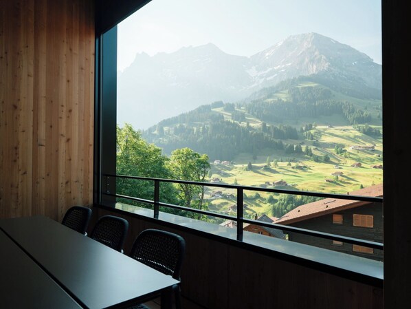 Dining - KURVE Apartments & Lounge Appartement/Fewo, Bad, WC, 3 Schlafräume by Interhome (Adelboden)