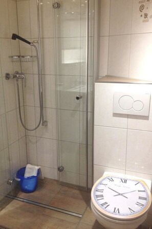 Unclassified image, 4 of 20, button - Sunneweg Appartement/Fewo, Dusche, WC, 1 Schlafraum 2-Zimmerwohnung by Interhome (Adelboden)