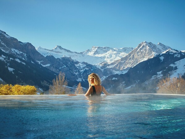 Unclassified image, 1 of 44, button - The Cambrian Adelboden Doppelzimmer, Dusche, WC, Süd Deluxe Room South by Interhome (Adelboden)