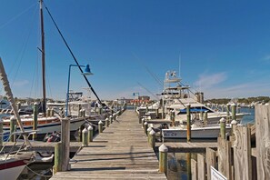 Boat Slip Rentals at Sandpiper Cove  - Poolside Ground Floor Sandpiper Cove 9135 (Destin)