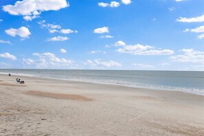 Beach - Private Patio, 2 Masters, Near Beach, Mayo & TPC (Ponte)